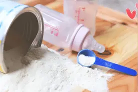 冲奶粉的5大误区，中一条也有损宝宝健康发育，新手爸妈快来学！图片