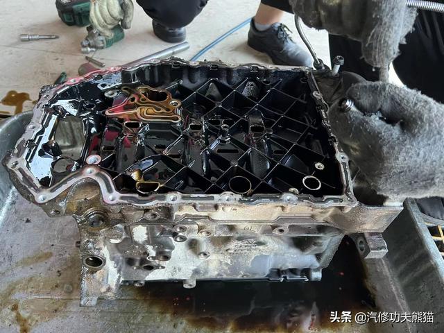 大众途观烧机油，德国工程师的设计缺陷由我们中国工匠来解决