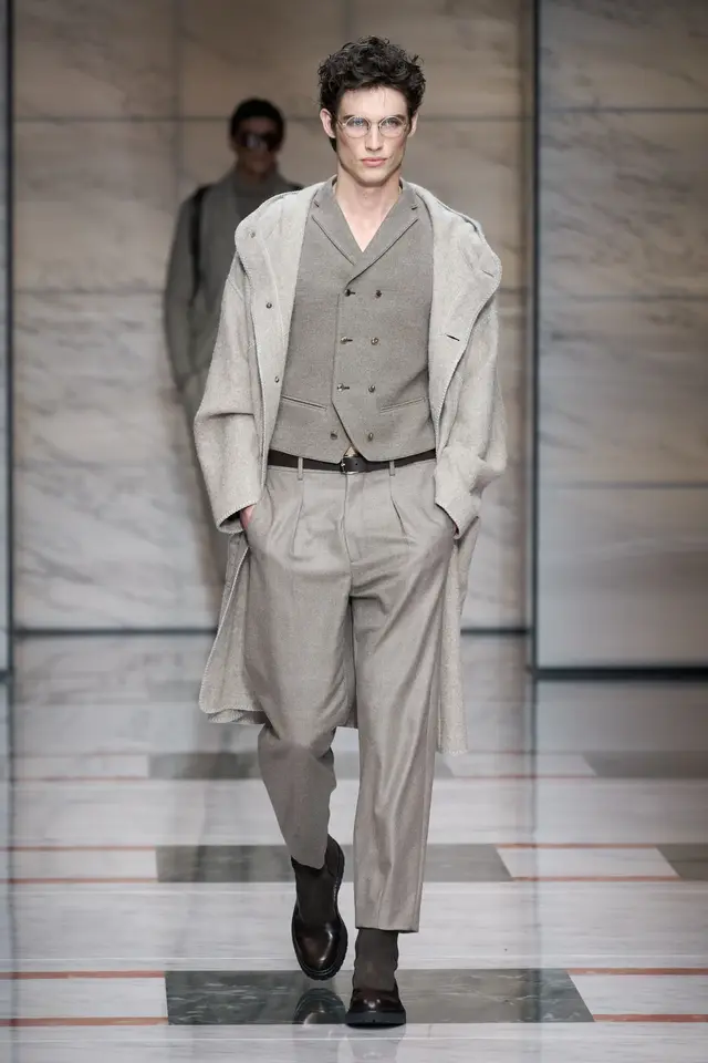 ������Giorgio Armani 2023�＾ϵ����װ������ʱ��