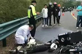 狂飙160码，穿黑丝骑车？无知无畏的摩托车骑士图片