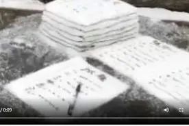 逼真！学生用雪堆试卷 再不写就化了…图片