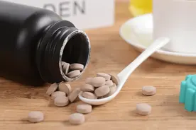 中老年人是补钙好，还是补氨糖好？图片