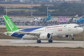 国产C919大飞机批量交付在即！即便拿不到欧美适航证，也不愁销路图片