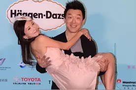 著名演员黄渤：我这辈子最正确的决定，就是娶了一个平凡的妻子图片