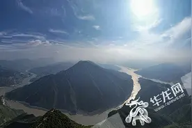 “大美重庆·乘郑渝高铁逛长江国家文化公园”奉节站：三峡之巅图片