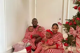 飞人博尔特晒一家五口照片：3个婴儿抱在怀里！最大的才1岁多图片