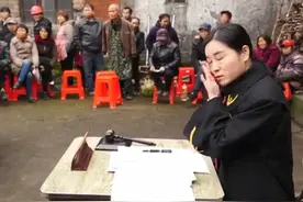 “这样的父母去哪找？！”法官当庭哽咽发出灵魂拷问图片