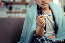 老人得了新冠怎么办？出现哪些情况应及时就医？图片