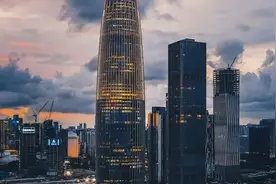 那些有钱人一般都是干啥的图片