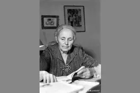 美国女记者用28年记录中国，把毛泽东的“纸老虎”理论推向世界图片