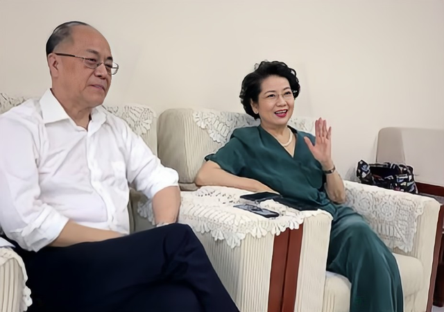 “京剧女神”李维康：曾看不起病，女儿北大毕业，她对家人有愧疚