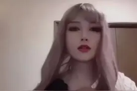 女主播下播忘记关视频了，直接翻车了……图片