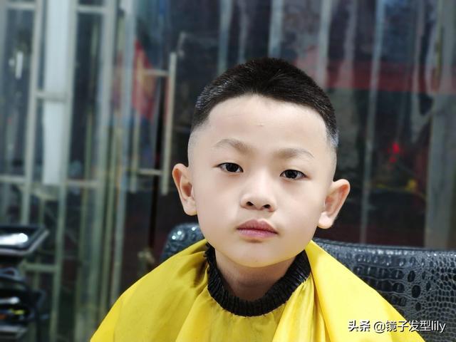 个性有型很不赖,喜欢吗(2022最火发型男短发寸头图片) - 冷求网