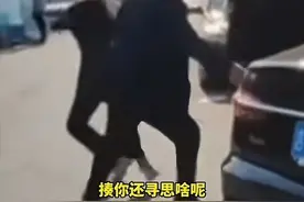 嚣张！长春一高校食堂外包抢学生外卖，并辱骂殴打！学校：学生怂图片