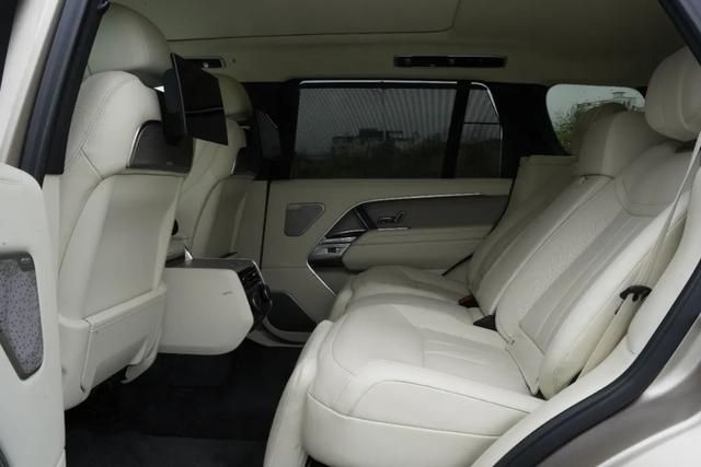 试驾全新一代路虎揽胜，SUV金字塔“塔尖”上的产品！