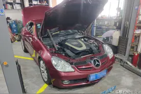 6万块的奔驰敞篷跑车能不能买？检测完买家大喜：非常满意图片