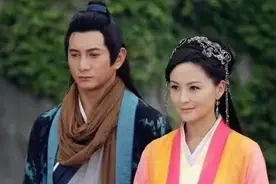 中年男星扮嫩辣眼睛！35岁尹正演14岁少年，44岁刘恺威演16岁少年图片