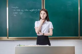二线城市的编制太难考了，做合同制教师还是继续考编呢图片