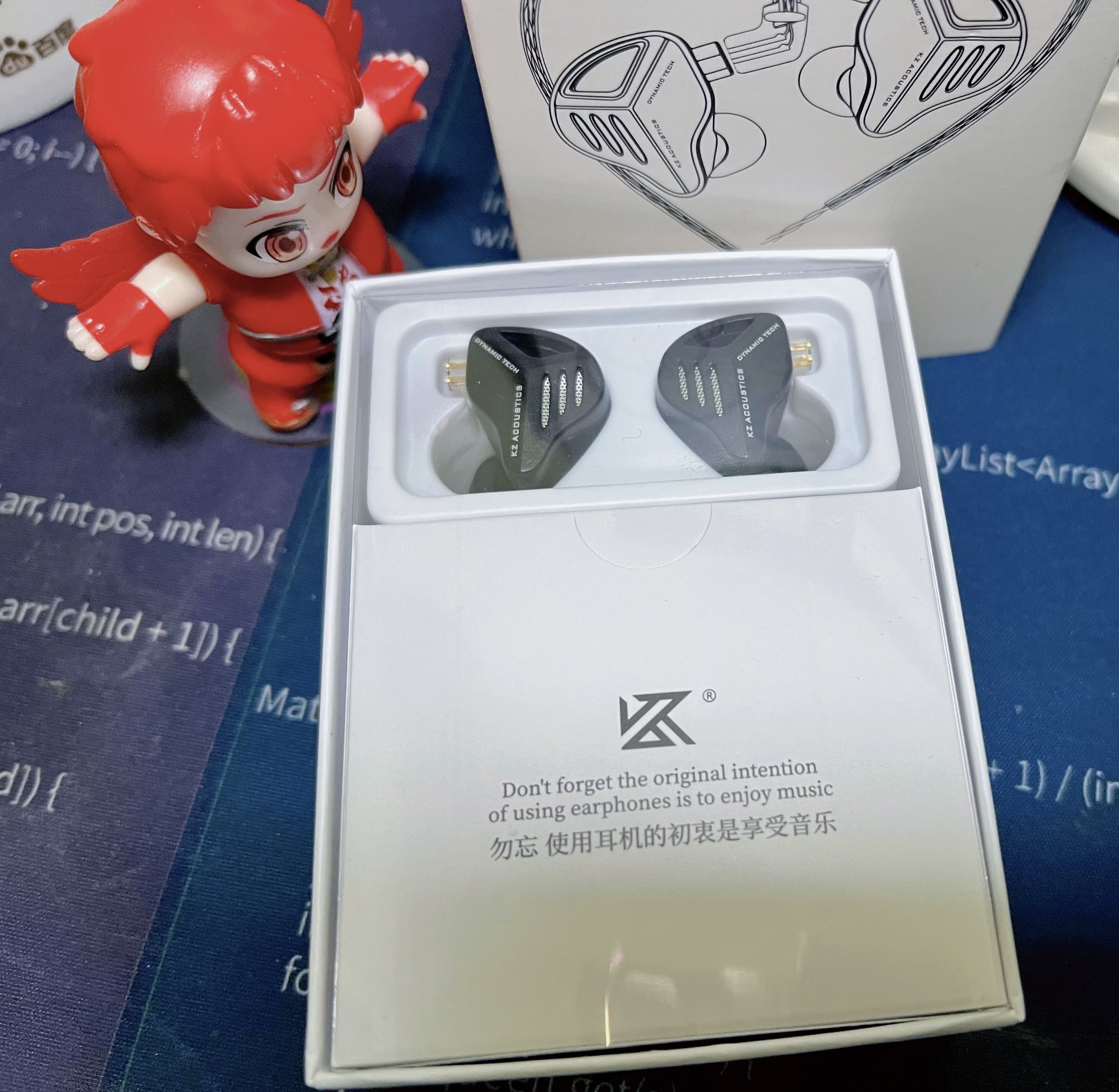 2023年有必要入手有线耳机吗？KZ ZVX有线HiFi耳机，给你答案！