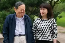 翁帆：28岁结婚，为丈夫坚持早睡18年，把杨振宁照顾到100岁了图片