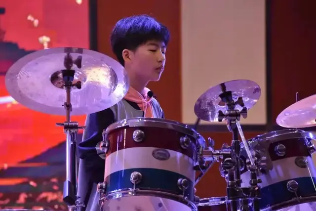 Ϋ´̨ѧУ̬ѧУƷʽ֮ḻʵĳл