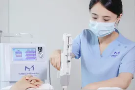 孕期睡觉腿抽筋，老公说：怀孕后你变了！图片