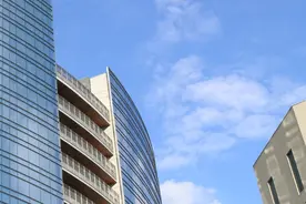 众诚保险发力新能源车险致保费增长 车险业务尚未走出承保亏损图片