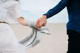 28岁女子自述：“在男友家洗了一次碗，回来后我坚决分手”图片