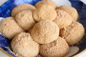 想吃糯米糍在家就能做，加上秘制豆粉，香浓松软又拉丝，软糯可口图片