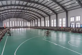 锋芒初露！直击新兵首次军事训练会操图片