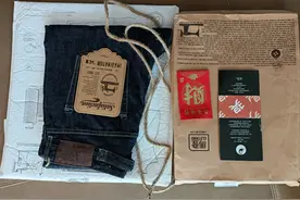 139块9的原牛赤耳丹宁牛仔裤？牛仔裤都卷成这样了？图片