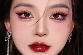 甜魅浓颜年会妆，新手狐系眼教程图片