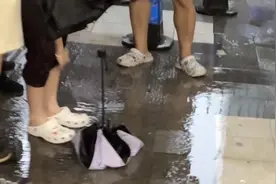 千元“丑鞋”Crocs，为什么这么多人买？图片