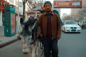 《隐入尘烟》，李睿珺对故乡鸣唱的一曲挽歌图片