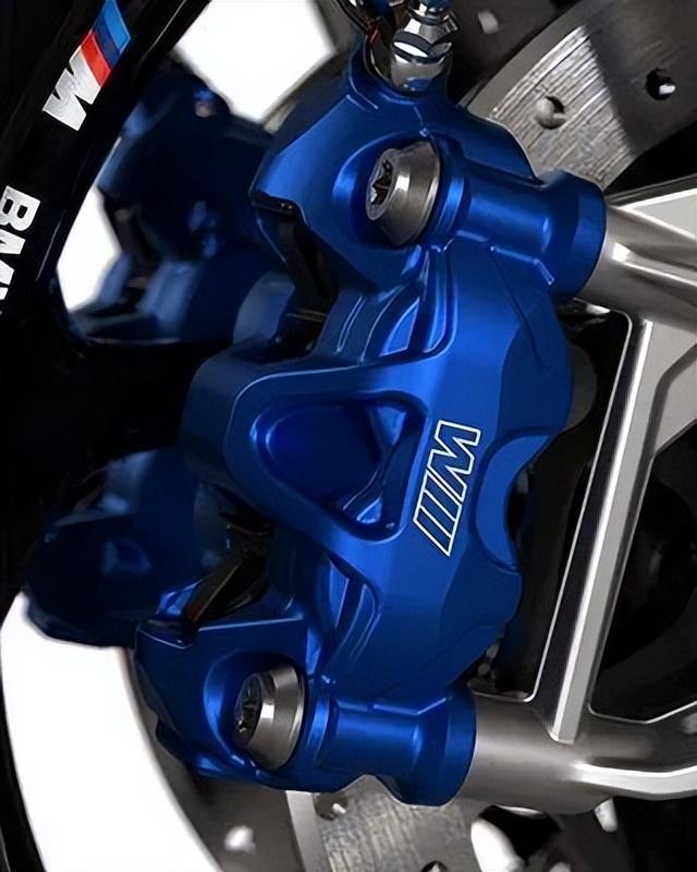 新款宝马公升级跑车S 1000 RR欧洲发布 加装空力套件/动力小涨