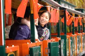 “中国少数民族特色村寨”湘西苗寨风景如画图片