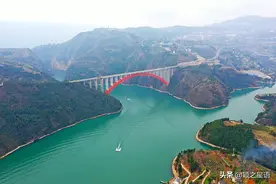 往返四千公里，人世间最远的距离，居然是回家的路图片