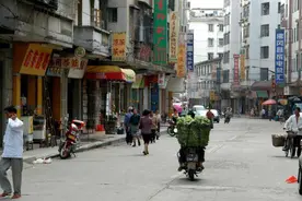 北上广造就中国经济高度发达的幻象，但县城才是中国的真实现状图片