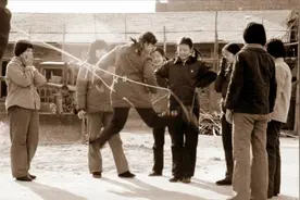 80年代农村常见物件，现在不多见，用过的都老了，满满的回忆图片