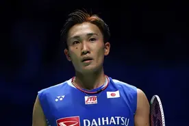 桃田贤斗亚锦赛一轮游泪流满面，赌球、车祸、伤病将其才华消耗殆尽图片