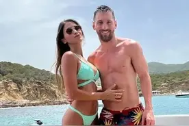 梅西小法私人岛屿度假 每周26万英镑花销 泳装出场撒狗粮图片