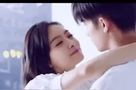 男子防身术：当女生搂住脖子时就应该一招制敌图片