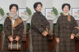 又发现一位60+穿衣高手：不扮嫩，不穿金戴银，烫卷发也很美图片