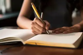 李镇西：教师的暑期该不该用于培训、家访和备课？图片