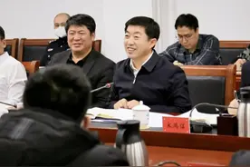 为了大地的丰收图片