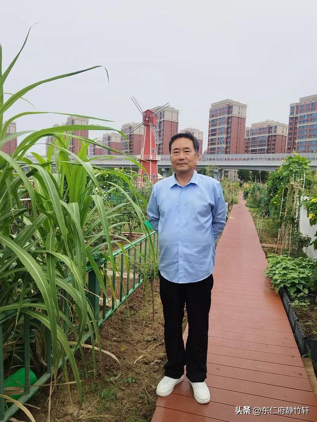 联题陕西省西安市西咸新区创新港绿浪公社风光 文/李景宁