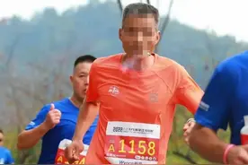能量不够，香烟来凑？一大爷叼烟跑全马3小时28分完赛图片