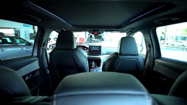 新款标致3008国外已经亮相，高颜值、动力强、还省油，还买BBA