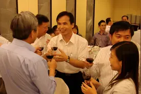 哪些敬酒词简单又得体？图片