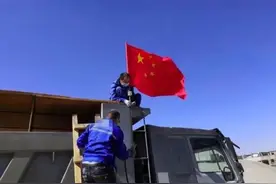 亲历！“没网断电，我在防空洞煮饺子！”中国撤侨，半小时4500人报名！台湾小伙哭了图片